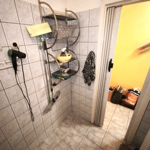 Nagykanizsán a Teleki utcában 2. em.-i 2 szobás, erkélyes lakás kiadó. - kép 18