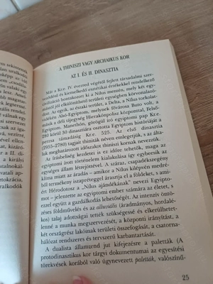 Lévai Anita- Potó István: Egyiptomi fáraók titokzatos élete c. könyv eladó - kép 6