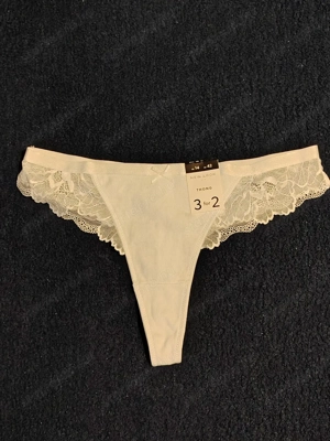 Női fehérnemű tanga bugyi 