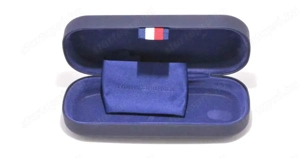 Eredeti Tommy Hilfiger csattanósan záródó kemény tok + eredeti TH törlőkendő. - kép 2