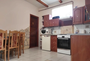 Miske központi részén 2 szoba + nappalis családi ház nagy kerttel - kép 8