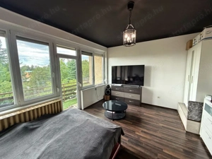 Eladó igényes sorház Öreghegyen   kert, pince, garázs, kiváló elhelyezkedés - kép 5