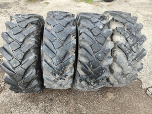 14.5 R20 használt BKT ipari mezőgazdasági gumik 14,5 r20 14.5 20 14.5-20