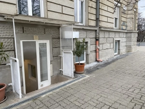 Eladó Bp., XII., utcafronti, felújított 65 nm üzlethelyiség  - kép 8