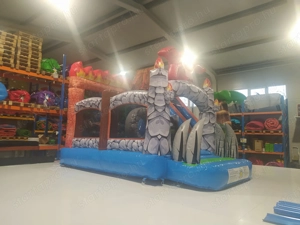  Eladó Dínó Csúszdás Ugráló