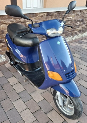 Piaggio Zip 50 Megkímélt Gyári - kép 10