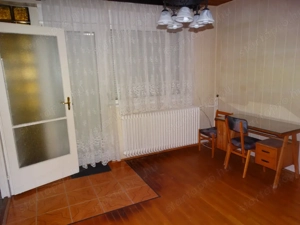 Eladó 105 m2-es, belső kétszintes társasházi téglaépítésű lakás Vácon a Cházár András utcában.   - kép 9