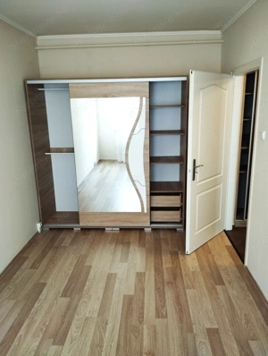 Palotavárosban, Kodolányi János utcában 4 emeletes épületben  - kép 3