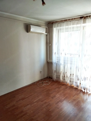 Palotavárosban, Kodolányi János utcában 4 emeletes épületben  - kép 9