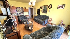 Nyíregyháza Jósavárosban 56 nm-es, liftes, erkélyes, szigetelt, 3 szobás lakás eladó! - kép 3