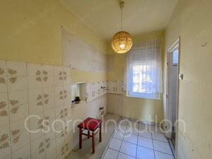 Csorna - központ közeli, nagy erkélyes lakás eladó - kép 9