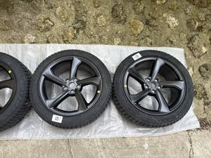 Tesla Model Y Juniper Crossflow 19" gyári télikerék Sottozero gyári új - kép 3