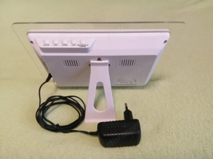 Kedvenc képeit sorozatban vetítő digitális fotókeret - kép 4