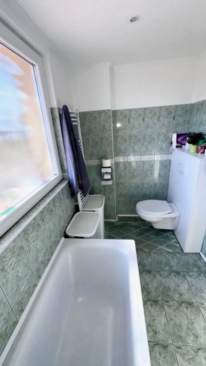 Felújított, 3 szobás, 95 nm-es, önálló családi ház eladó! - kép 11