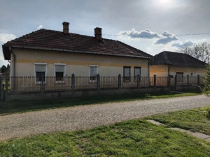 Családi Ház Eladó 