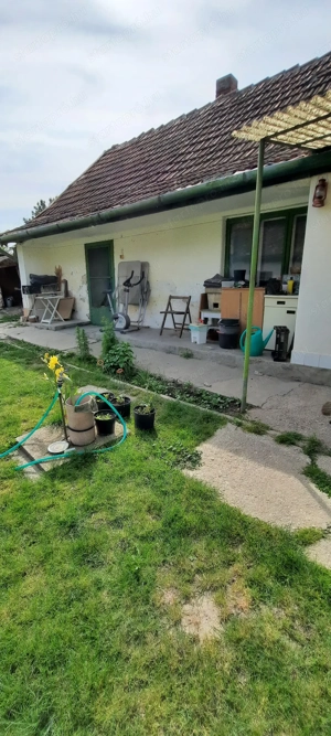 Eladó csaladi ház - kép 3