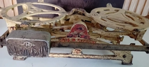 Salgótarján tolósúlyos öntöttvas mérleg