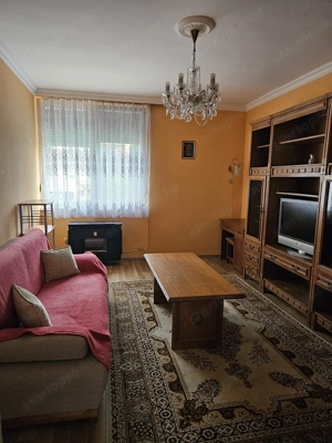 Szombathelyen, befektetésre is alkalmas egyedi fútéses, erkélyes lakás azonnali költözéssel! - kép 2