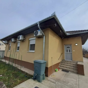 Monoron, központtól nem messze teljesen felújított 92 m2-es társasházi lakás 200 m2-es telekkel  - kép 10