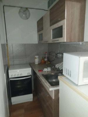 Nyíregyházán a Bessenyei téren, 1+1 szobás lakás kiadó! - kép 11