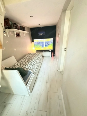 Külső-Erzsébetváros csendes részén, felújított, galériázott lakás eladó   60 m  élettér - kép 2