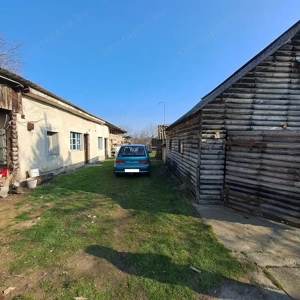 Nyáregyháza-alsón 2 lakrészből álló családi ház 1928 m2 telekkel  - kép 9