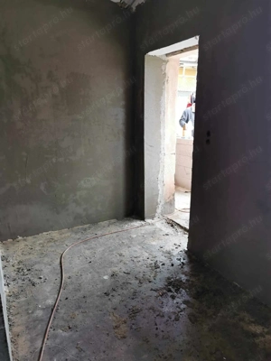 Galgahévíz Fő úton eladó felújítandó családi ház  - kép 10