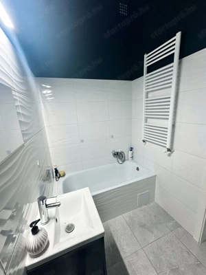 Külső-Erzsébetváros csendes részén, felújított, galériázott lakás eladó   60 m  élettér - kép 9