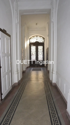 Győr belvárosában teljesen felújított, bútorozott  2. emeleti lakás eladó - kép 7