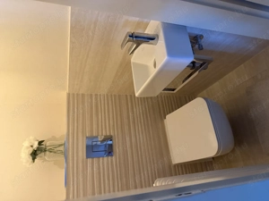 Győr belvárosában teljesen felújított, bútorozott  2. emeleti lakás eladó - kép 6