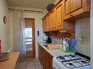 Lakitelek-Tőserdőben lakájos házikó eladó. - kép 3