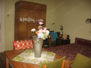 Győrszentivánon egy szobás családi ház eladó