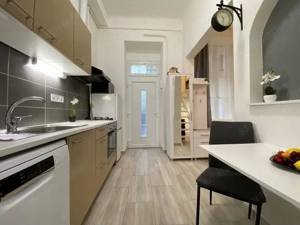 Teljeskörűen felújított, galériás garzon kiadó a VII. kerületben - kép 7