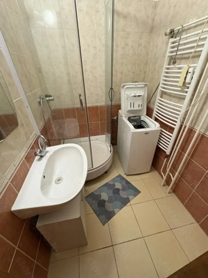 Nyíregyházán a Búza téren bútorozott, gépesített lakás kiadó! - kép 8