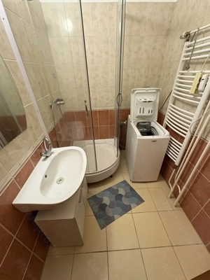 Nyíregyházán a Búza téren bútorozott, gépesített lakás kiadó! - kép 7