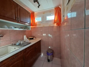 Tőserdőben fűthető faházas nyaraló eladó. - kép 2