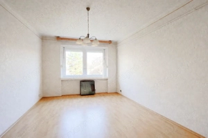 Csendes, világos, parkra néző, jó állapotú lakás eladó - kép 2