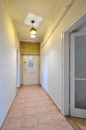 Csendes, világos, parkra néző, jó állapotú lakás eladó - kép 13