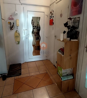 Felújított napfényes másfél szobás lakás - kép 7