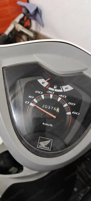 Honda NSC 50 robogó. - kép 2