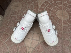 37 es Rossignol Fun Girl J4 sícipő használt 37 Rossignol Fun Girl J4 síbakancs 14.000 Ft - kép 5