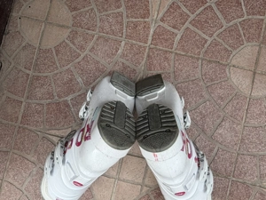 37 es Rossignol Fun Girl J4 sícipő használt 37 Rossignol Fun Girl J4 síbakancs 14.000 Ft - kép 6