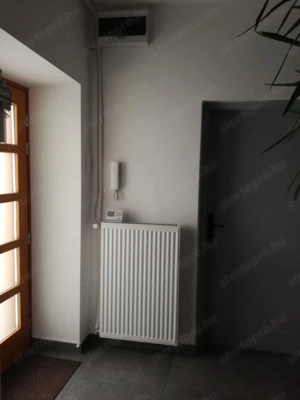 ELADÓ  Szombathely legközpontibb részén - kép 8