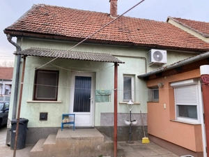 Kiskunhalas Tesco közelében 2 lakrészes családi ház kiváló helyen! - kép 8