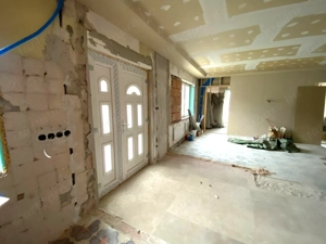 Kiskunhalas Jókai u. 2 szobás amerikaikonyhás kertkapcsolatos lakás! - kép 4