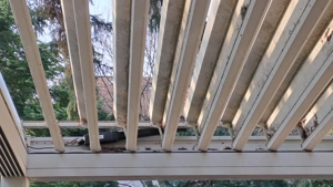 Lamellás terasztető  árnyékoló  - kép 4