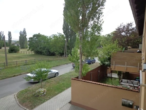 Vácon kiadó új építésű nagy lakás - kép 2