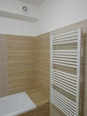 Vácon kiadó új építésű nagy lakás - kép 11