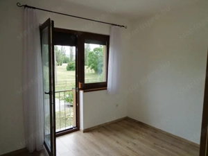 Vácon kiadó új építésű nagy lakás - kép 3