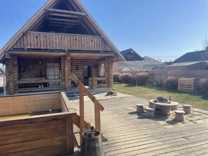 205 m  rönkház + 1,2 hektár bekerített telephely ipari árammal   kamionos bejár  - kép 2